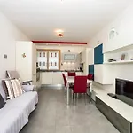 Myriam Holiday Apartment - Realnova