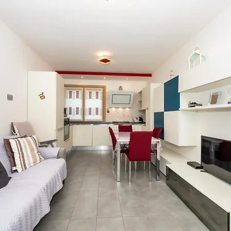 Apartment Myriam - Realnova *