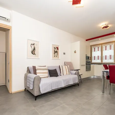 Myriam - Realnova Apartment *