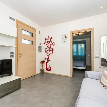 Myriam - Realnova Apartment *